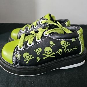 PYRAMID Toddler Boys Skull & Crossbones Bowling Shoes